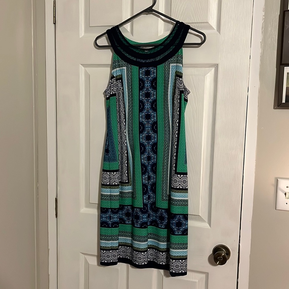 Sandra Darren knee length dress. Size 8 worn once